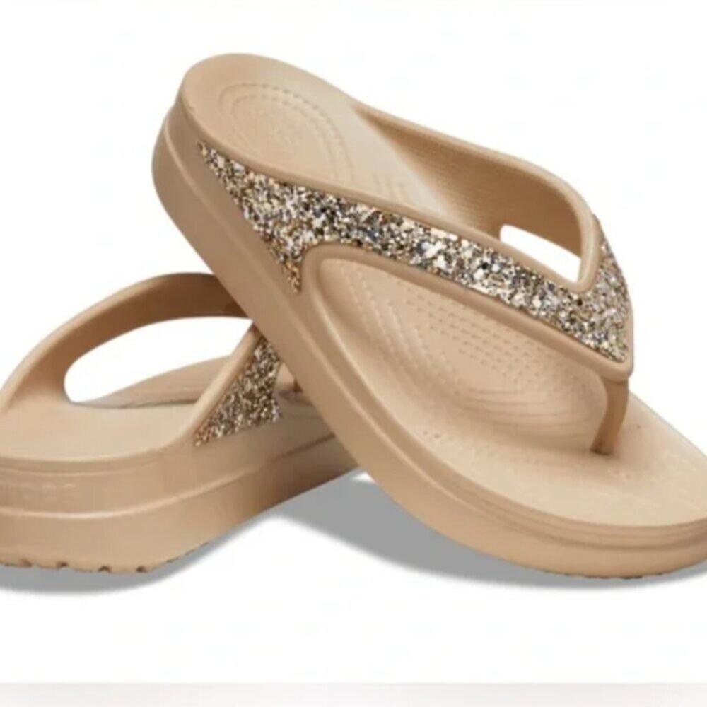 Crocs Women Sloane Glitter Flip Flops Tan/Gold Shimmer comfy platform size 9 NWT